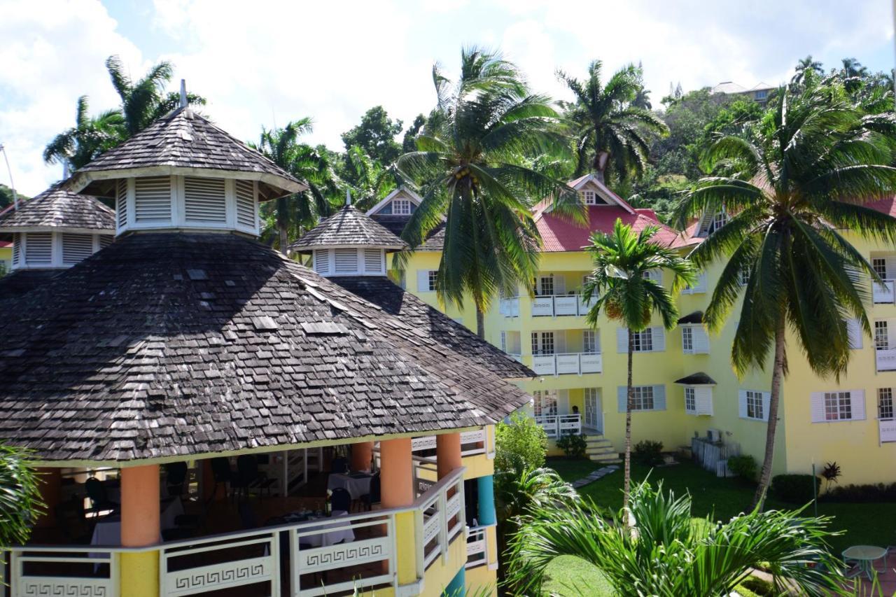 River Side Apt 9 @ Mystic Ridge. Ocho Rios Exterior photo
